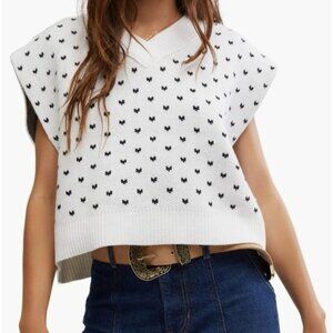 *Free People Easy Street White Black Knit Vest NWOT- M